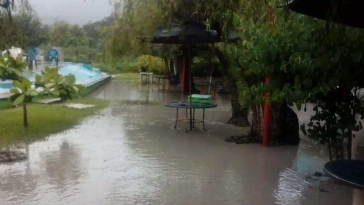 Desborde río Huacapa